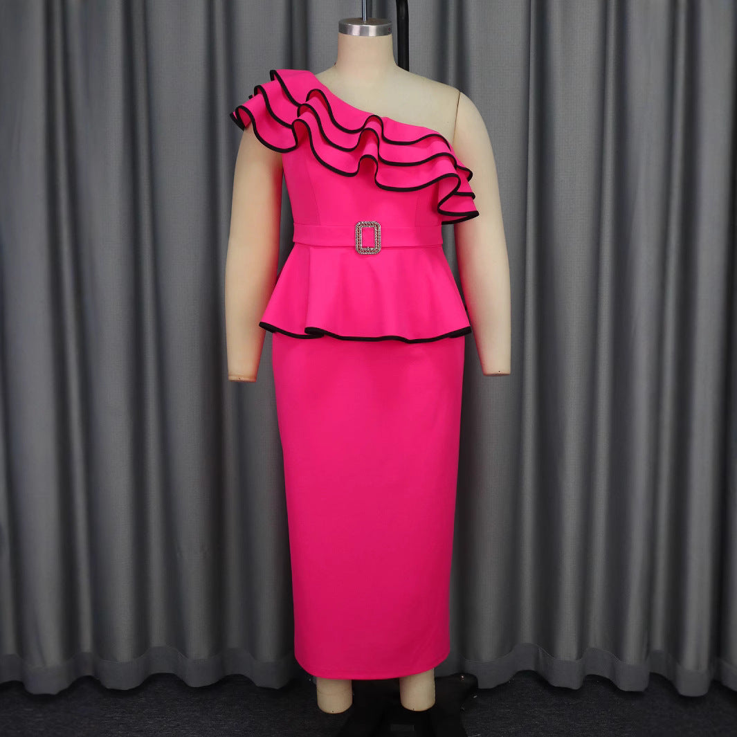Damen Elegantes Abendkleid mit asymmetrischem Rüschendetail und dekorativem Gürtel EB