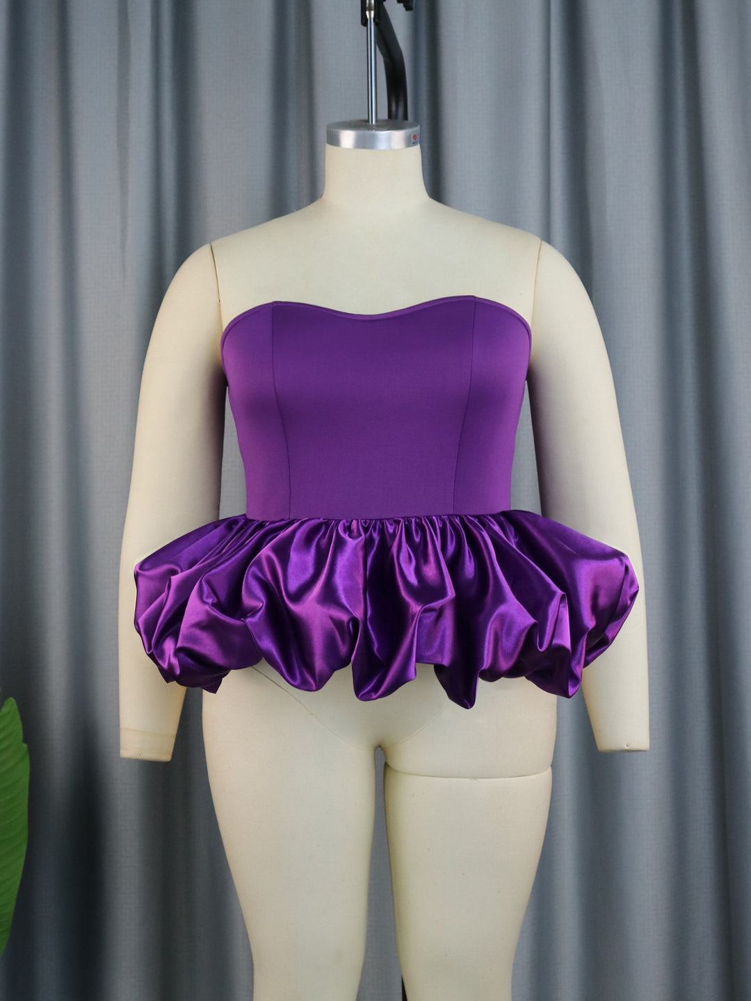 Damen Trendy Bustier mit Rüschenabschluss EB