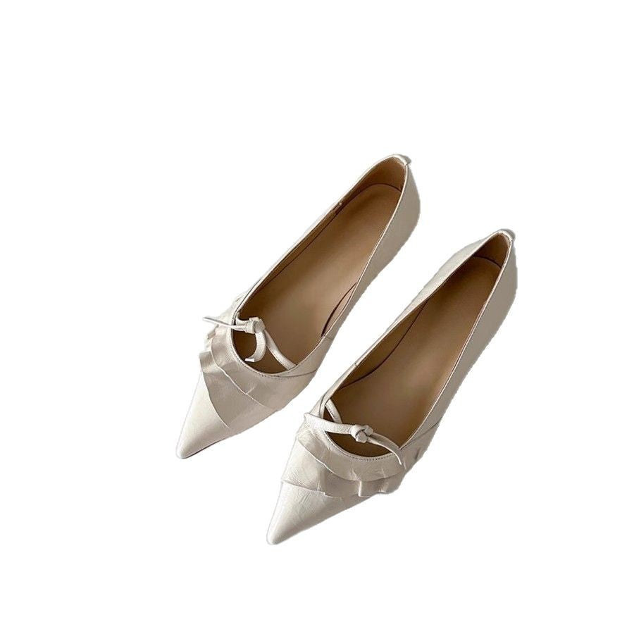 Damen Pumps mit verspieltem Rüschen-Design und schmaler Zehenpartie EB