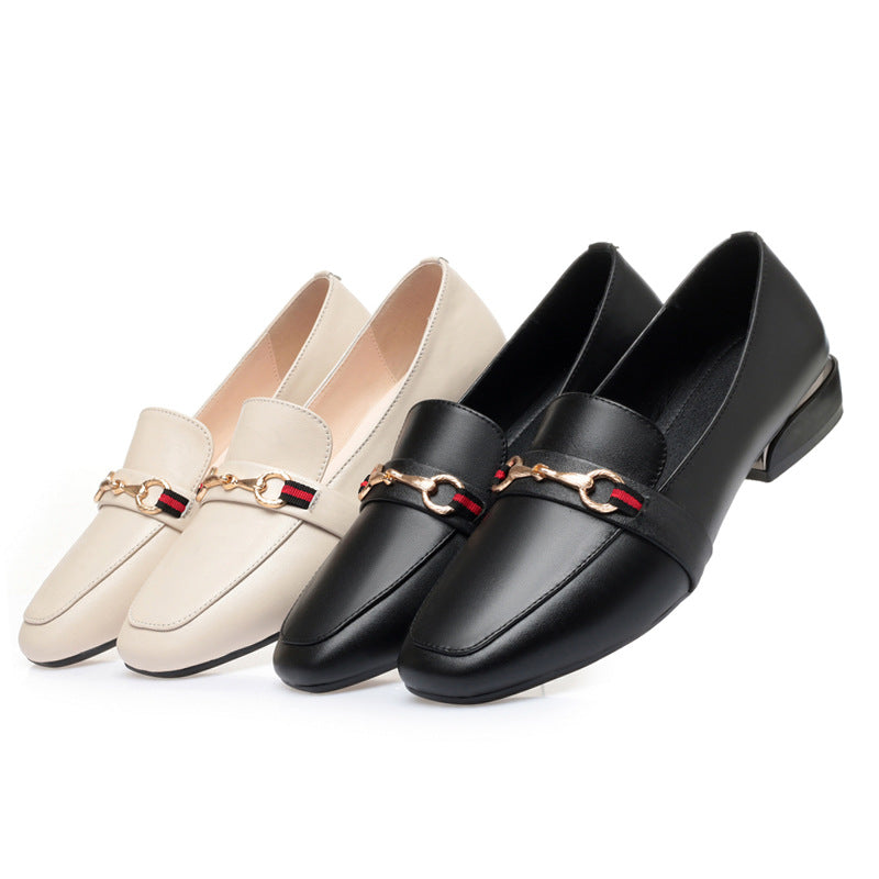 Damen Mokassins mit modischem Schmuckdetail und komfortablem Absatz EB
