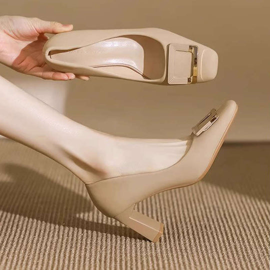 Damen Elegante und komfortable Pumps mit modischer Schnallenverzierung EB