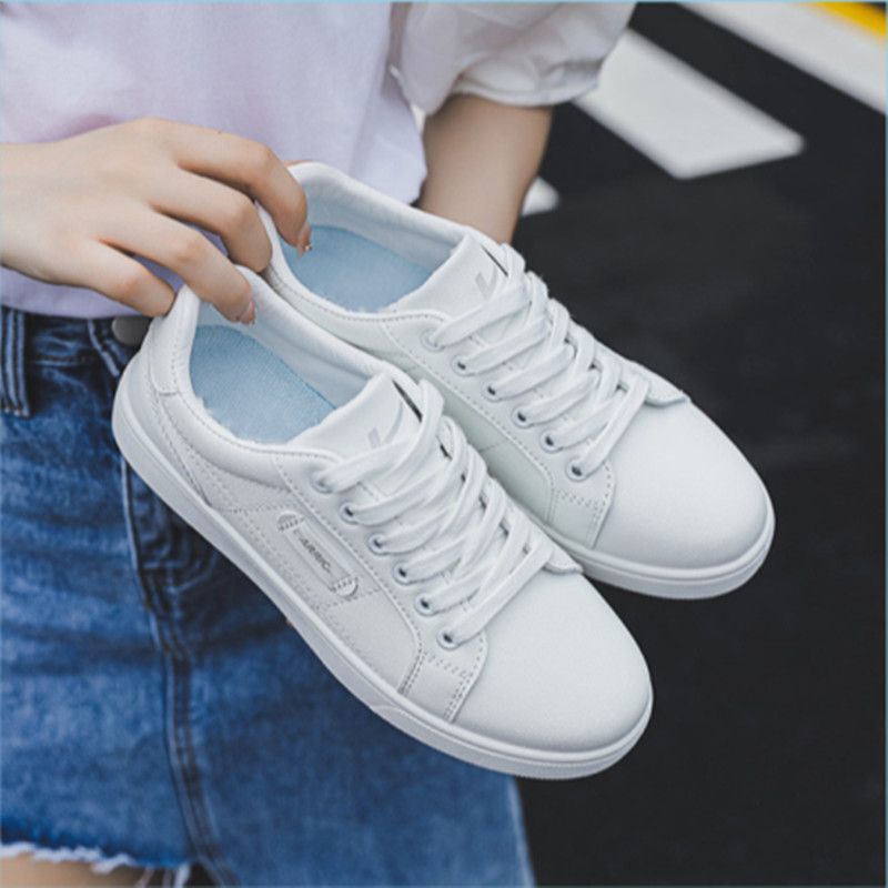 Damen Sportliche Sneakers im minimalistischen Design mit bequemem Innenfutter EB