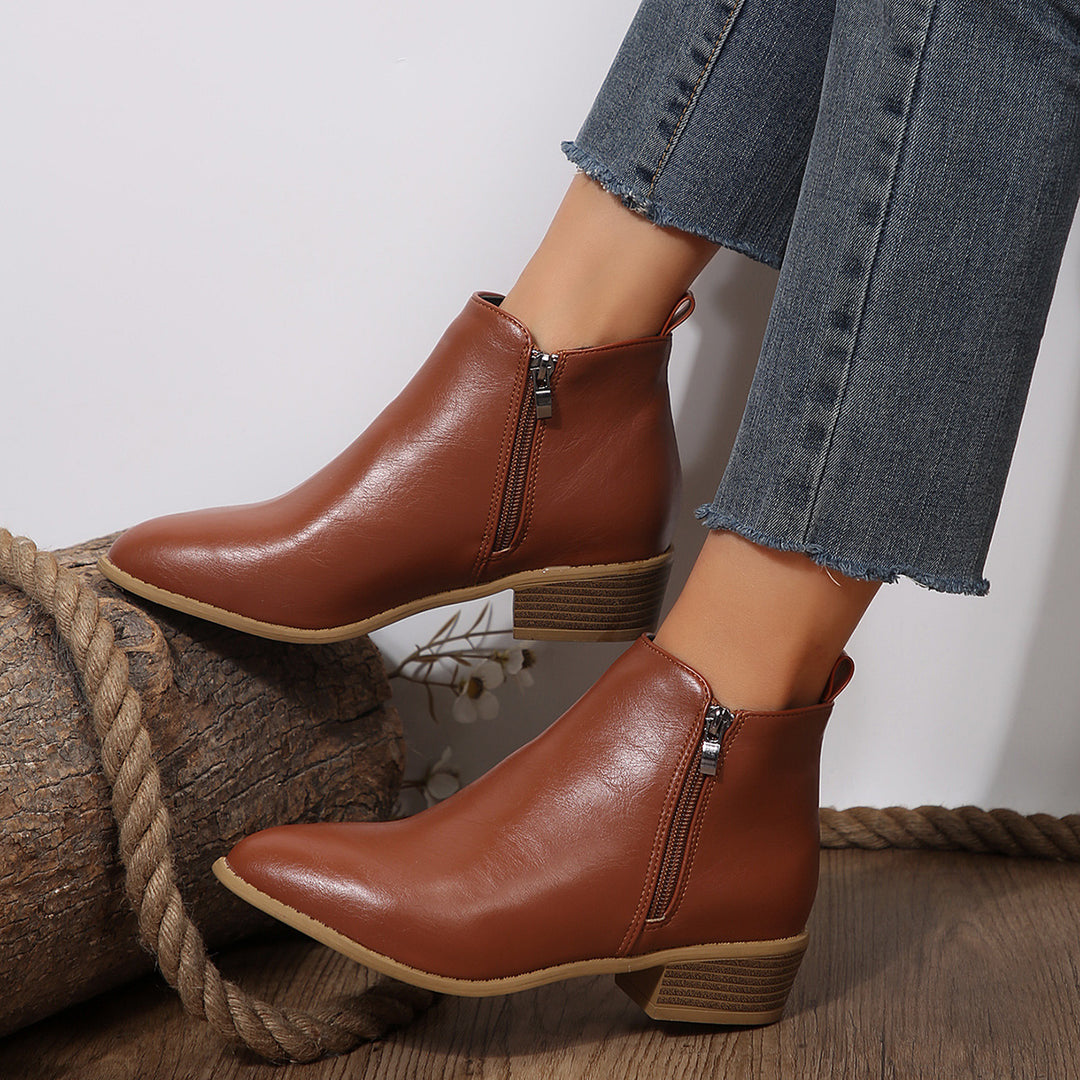 Damen nan schlanke Ankle-Boots mit seitlichem Reißverschluss, schmaler Spitzform und komfortablem Blockabsatz EB
