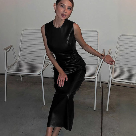 Damen Langes Kleid mit asymmetrischem Schnitt und elegantem Drapé EB