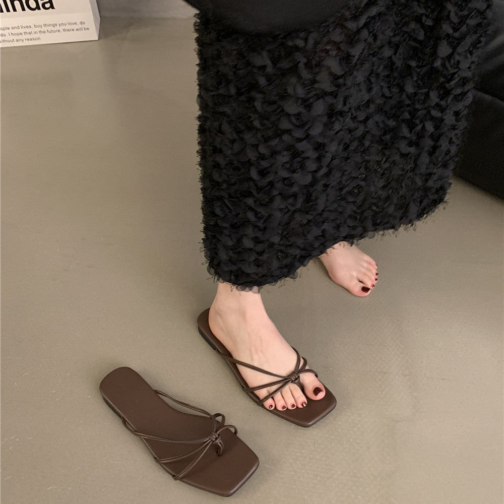 Damen Stylische Riemchen-Sandalen mit quadratischer Zehenpartie und feinem Bindedesign EB