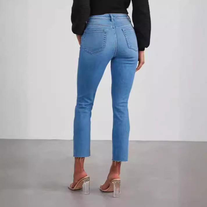 Damen zeitlose Jeans im modernen Schnitt mit cropped Bein EB