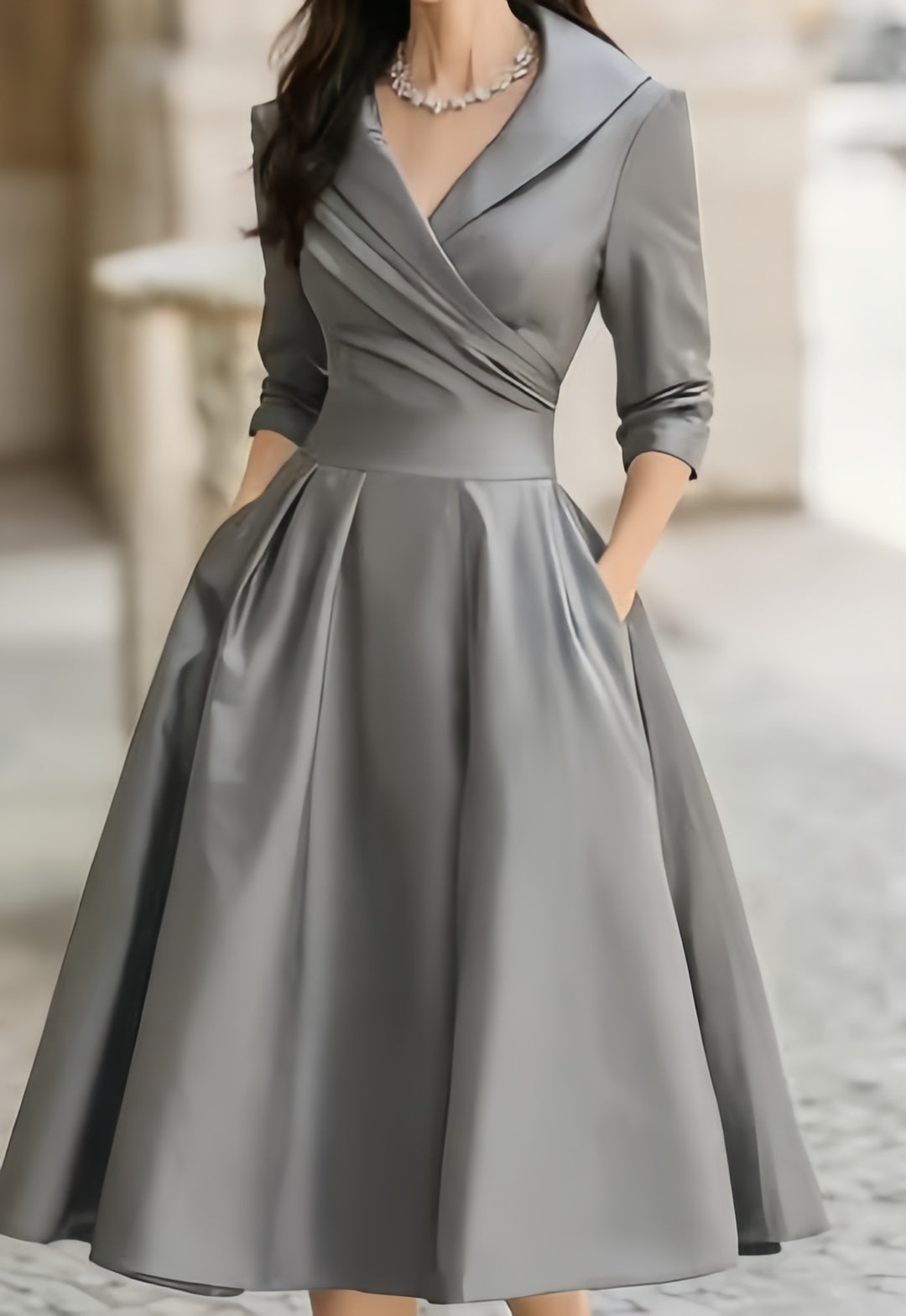 Damen nan elegantes Midikleid mit Wickeloberteil, Dreiviertelärmeln und Eingrifftaschen EB