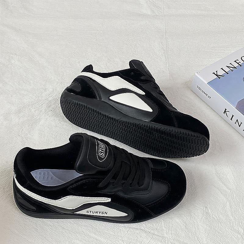 Damen Retro-Inspirierte Sneakers mit atmungsaktivem Obermaterial EB