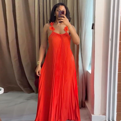 Damen Elegantes Maxikleid mit lässigem Faltenwurf und dekorativen Schulterblüten EB