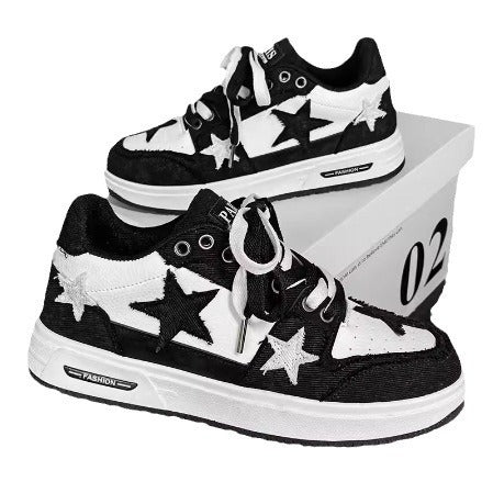 Unisex modische Plateausneaker mit Sternapplikationen, gepolstertem Einstieg und griffiger Profilsohle EB