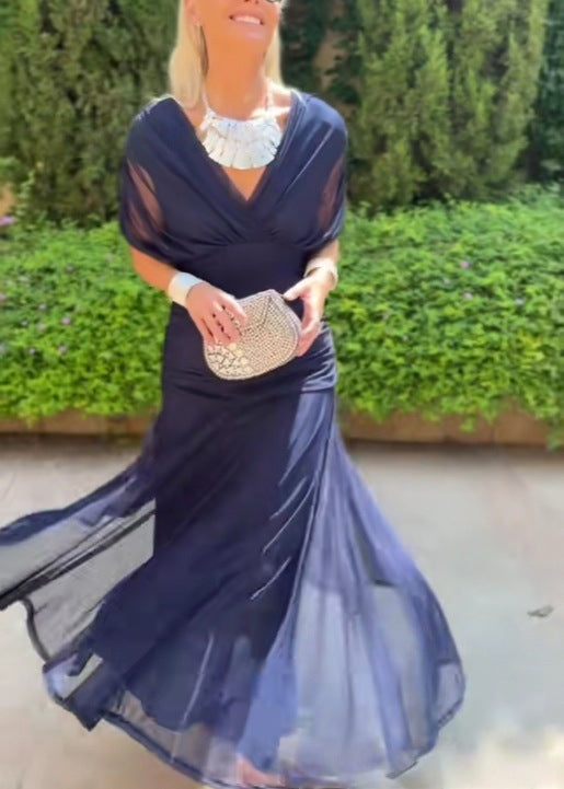 Damen nan fließendes Abendkleid mit transparentem Chiffon-Capelet, V-Ausschnitt und taillierter Drapierung EB