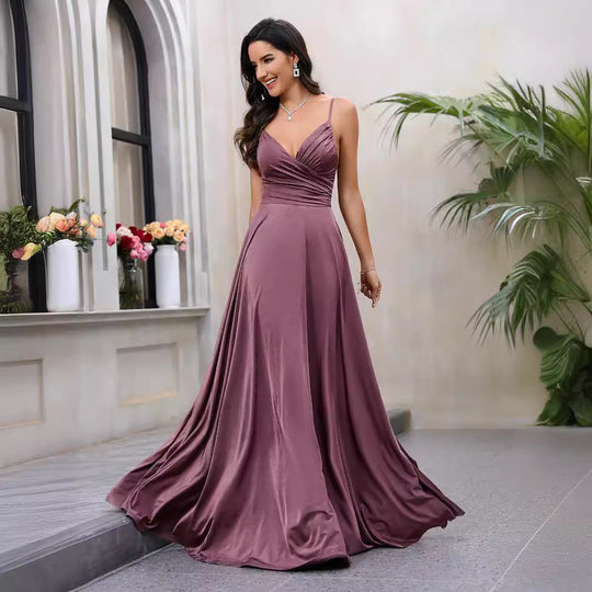Damen Elegantes Maxikleid mit gerafftem Oberteil und schwingendem Saum EB