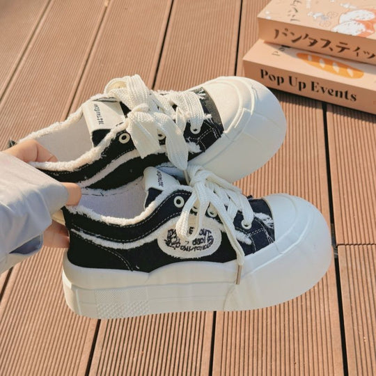 Damen Stilvolle Chunky Sneakers mit weißer Plattform und robustem Obermaterial EB