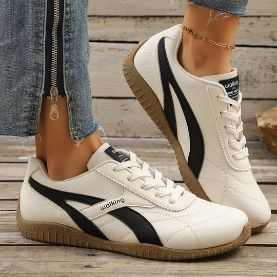 Damen Sneakers im klassisch-modernen Design mit atmungsaktiver Oberfläche EB