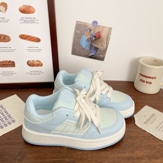 Damen Plattform Sneakers mit modischen Akzenten und bequemer Schnürung EB