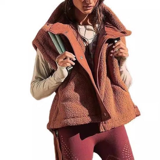 Damen kuschelige Weste aus Fleece mit praktischen Taschen und innovativem Design EB