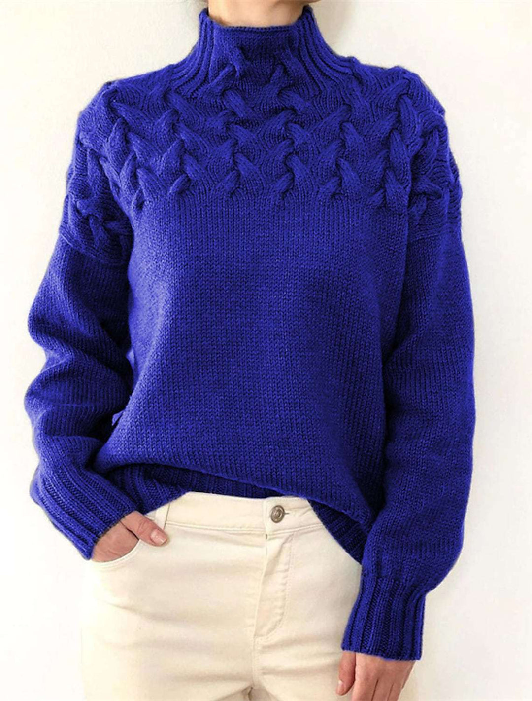 Damen Grobstrickpullover mit Stehkragen und Zopfmuster EB