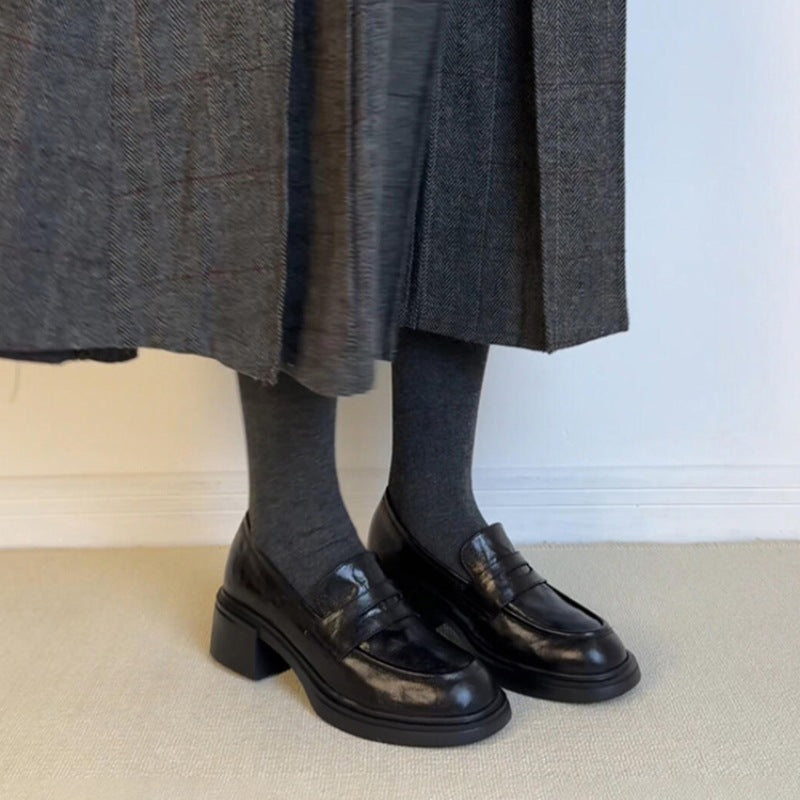 Damen Loafer mit modischem Blockabsatz und hochwertiger Lederoberfläche EB