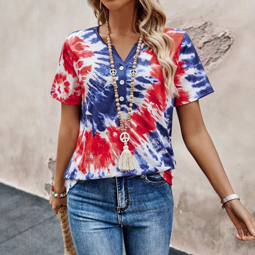 Damen Kurzarm T-Shirt mit knöpfbarem Ausschnitt und verspieltem Batik-Design EB