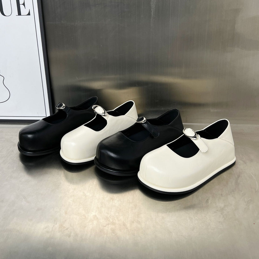 Damen Komfortable Clogs mit stilvollem Riemen und robustem Fußbett EB