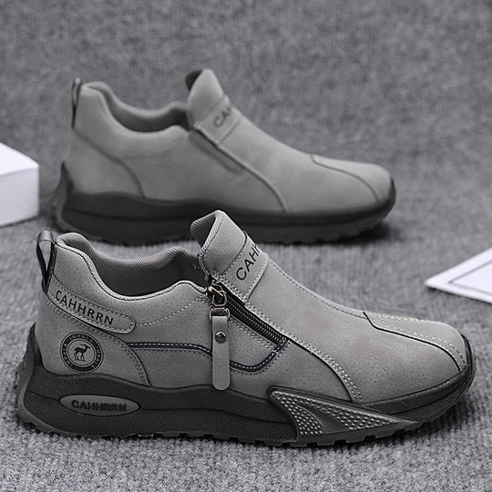 Herren robuste Outdoor-Sneaker mit seitlichem Reißverschluss, gepolstertem Knöchelkragen und griffiger Profilsohle EB