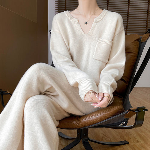 Damen gemütliches Strickensemble mit weitem Pullover und weiten Hosen EB