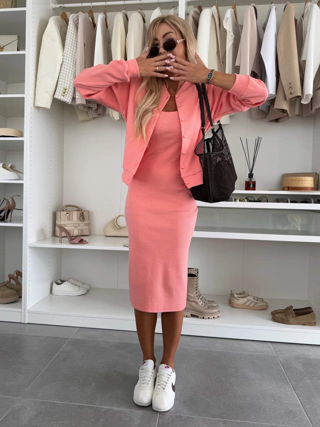 Damen figurbetontes Strick-Midikleid mit passender Kurzjacke und Rundhalsausschnitt EB