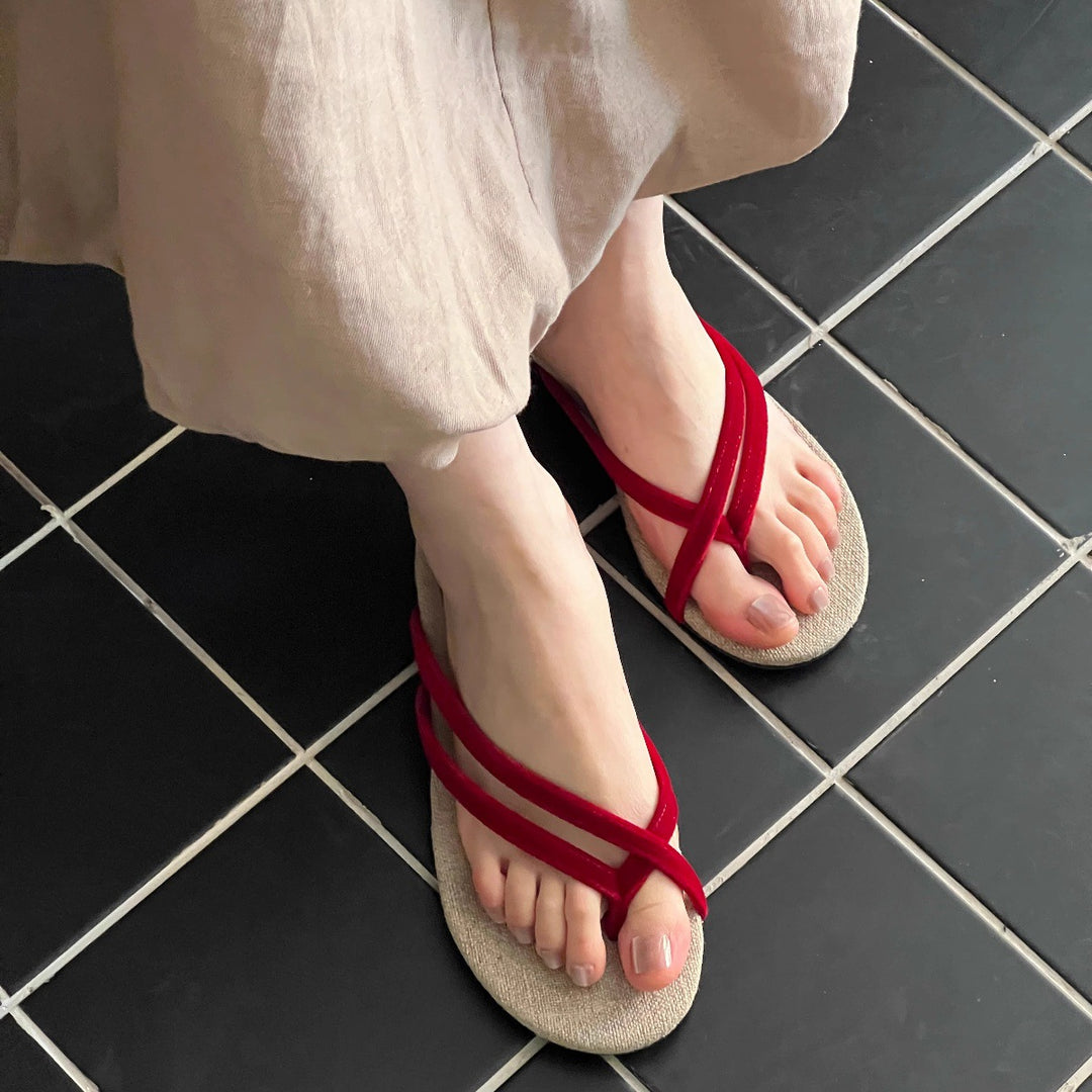 Damen Zehentrenner-Sandalen mit komfortabel geflochtenem Riemendesign EB