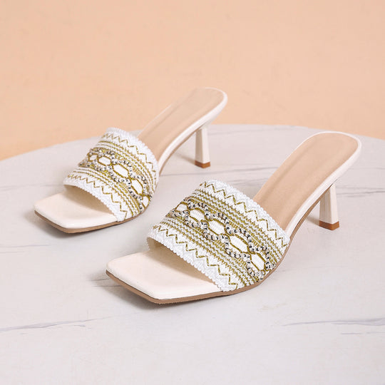 Damen Elegante und glamouröse Sandaletten mit verzierten Riemen und Blockabsatz EB