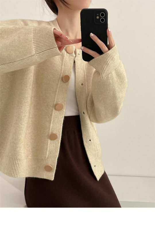 Damen Oversized Strickjacke mit großen Holzknöpfen und weitem Schnitt EB