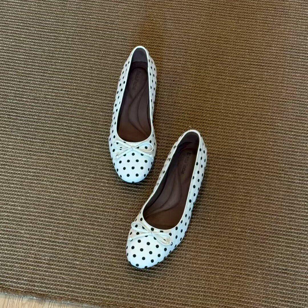 Damen Ballerinas mit klassischem Punktedesign und flexiblem Komfortfußbett EB