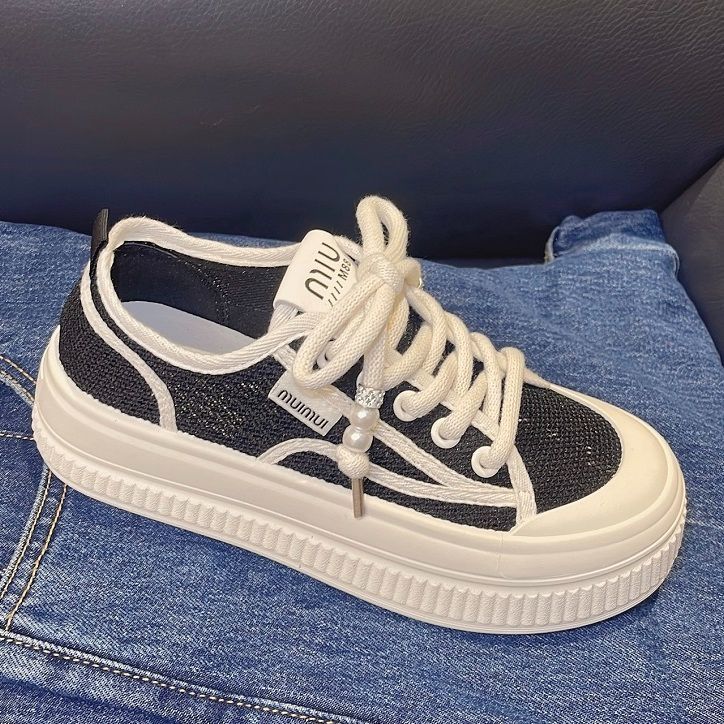 Damen Sneaker mit modischer Plateausohle und dekorativem Schnürsystem EB