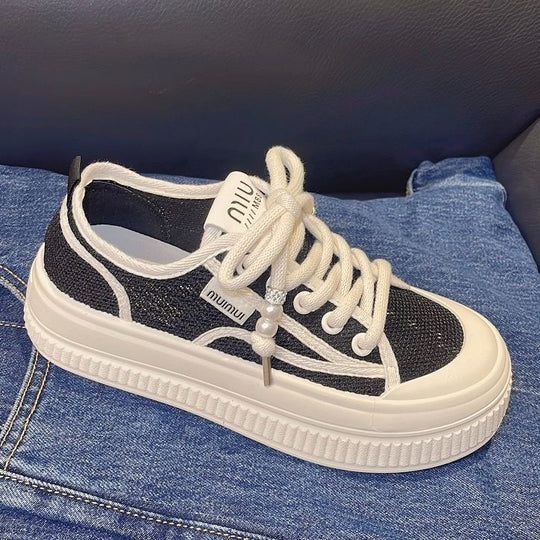 Damen Sneaker mit modischer Plateausohle und dekorativem Schnürsystem EB
