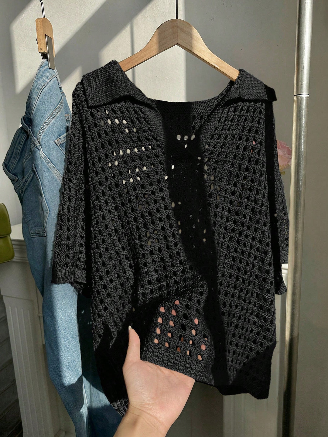 Damen luftiges Strickoberteil mit modernem Netzdesign EB