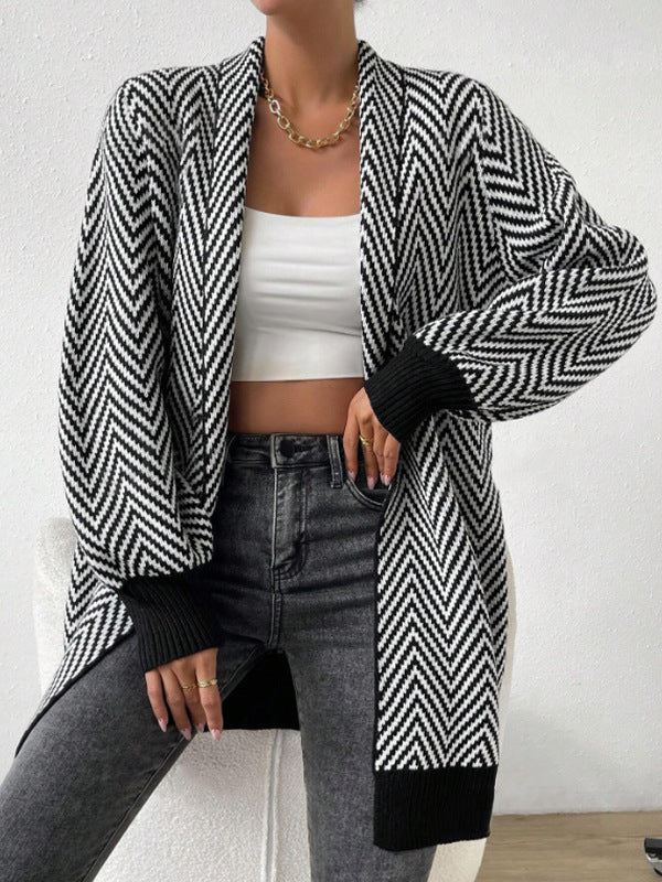 Damen langärmlige Strickjacke im modernen Chevron-Design EB