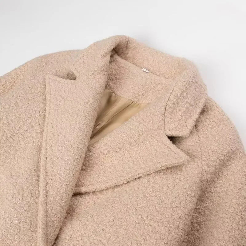 Damen eleganter und kuscheliger Wollmantel mit Gürtel und aufgesetzten Taschen EB