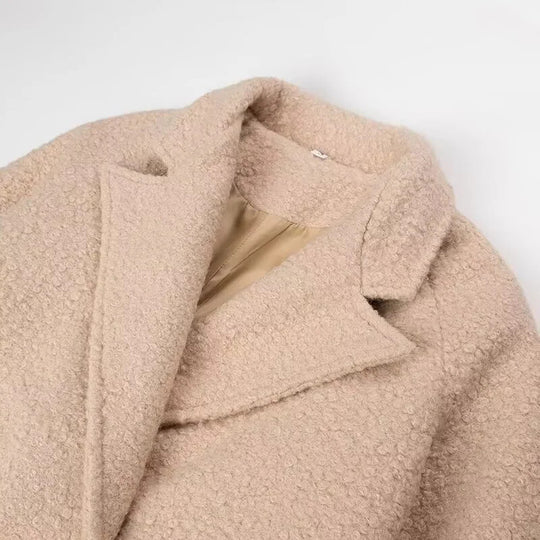 Damen eleganter und kuscheliger Wollmantel mit Gürtel und aufgesetzten Taschen EB