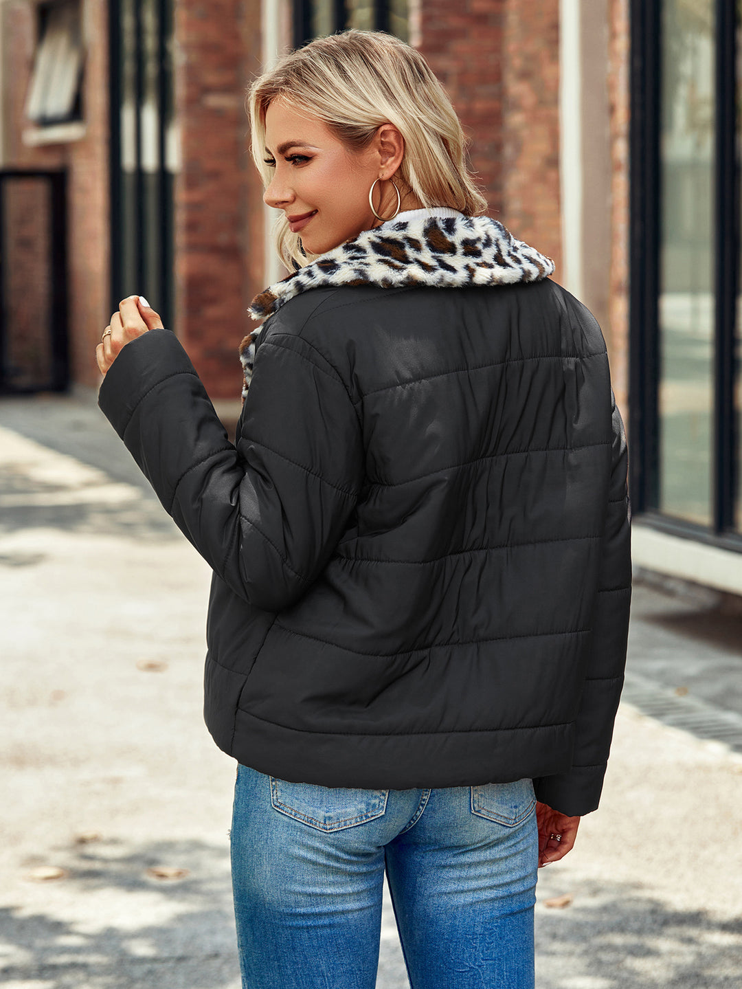 Damen Modische Steppjacke mit Leopardenkragen EB