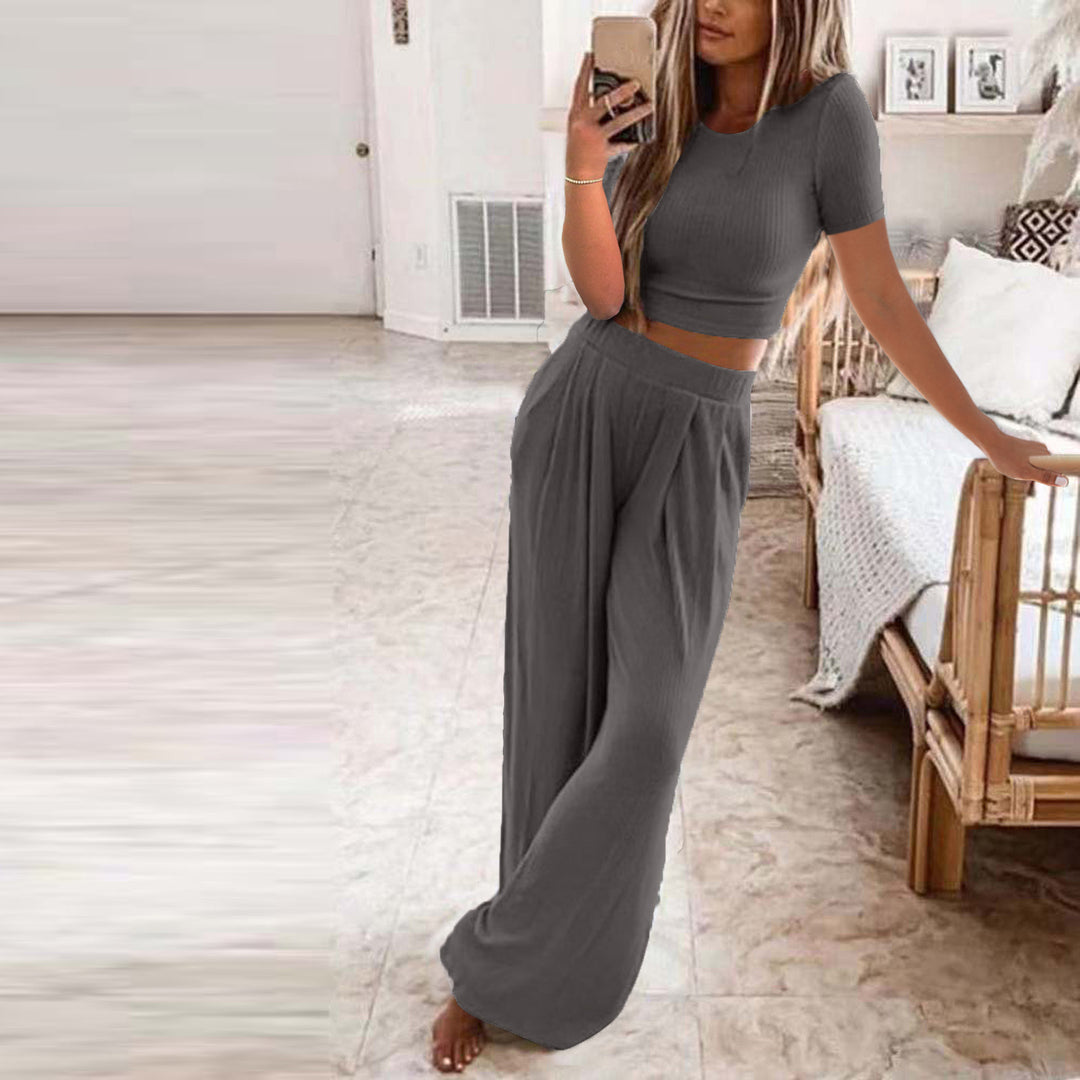 Damen Set aus kurzer Strickoberteile und weiten Hosen EB