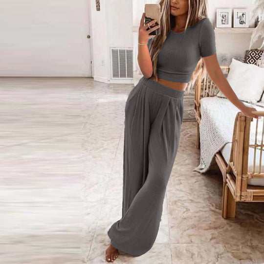 Damen Set aus kurzer Strickoberteile und weiten Hosen EB