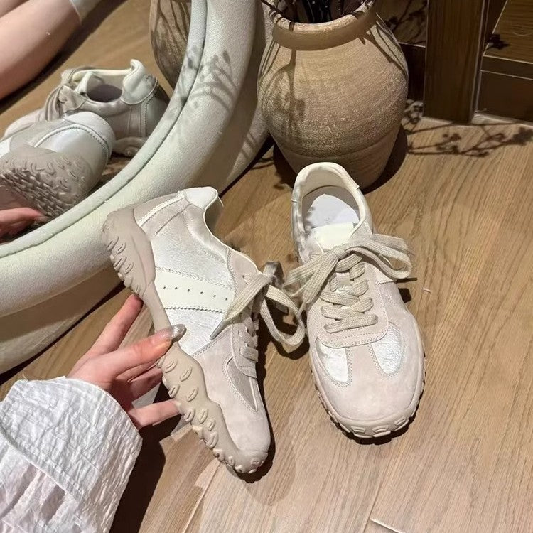 Damen modische Sneakers mit atmungsaktiver Oberflächenstruktur und rutschfester Gummisohle EB