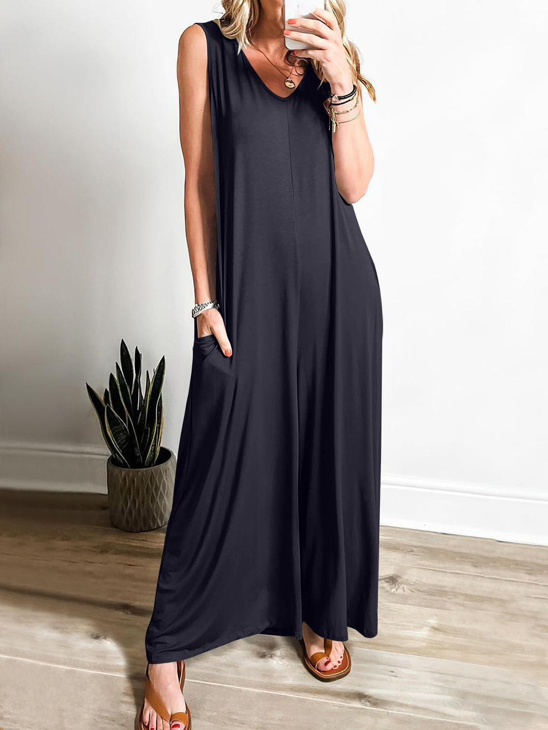 Damen weit geschnittene Jumpsuit mit V-Ausschnitt EB