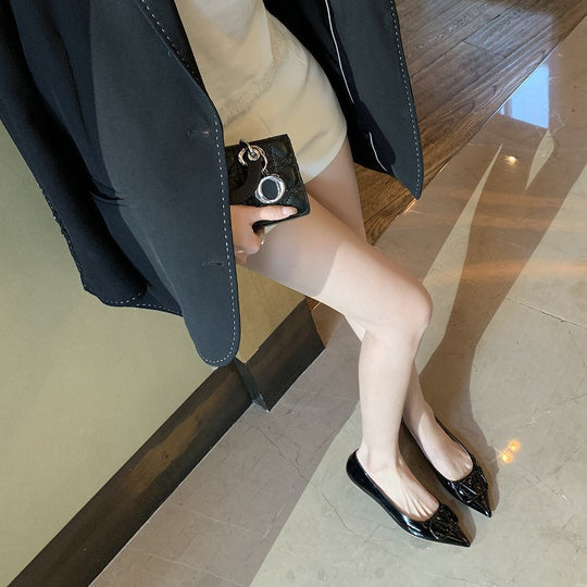 Damen elegante spitze Ballerinas mit hochglänzender Oberfläche EB