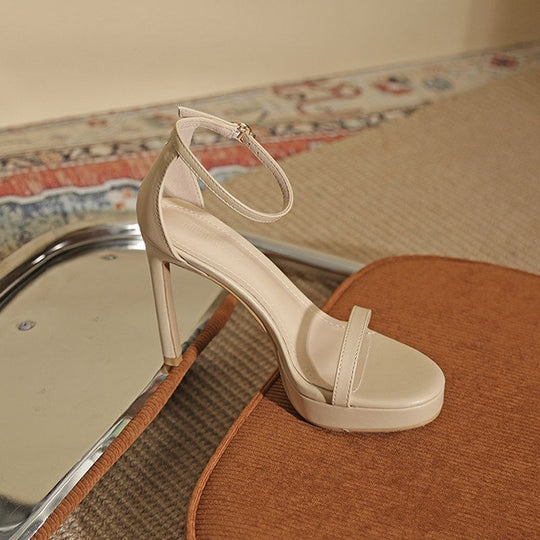 Damen elegante High Heel Sandalen mit glänzender Metalloptik EB