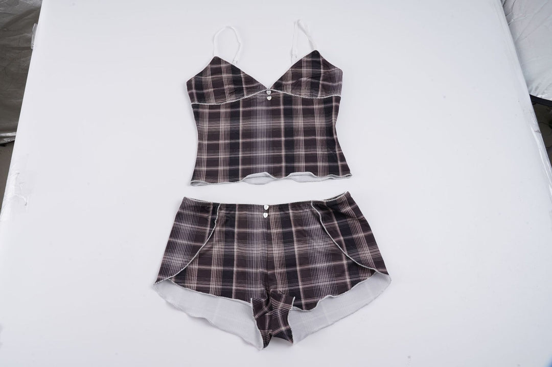Damen Schlafanzug mit Karomuster und elegantem Spitzendetail EB