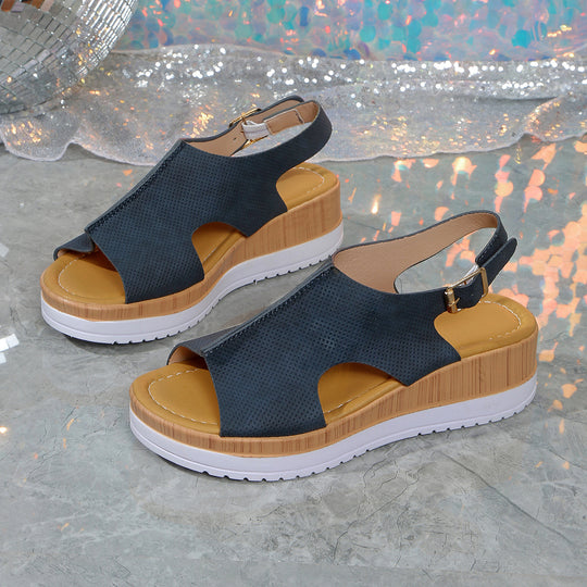 Damen Wedge-Sandalen mit perforiertem Obermaterial und verstellbarem Riemen EB
