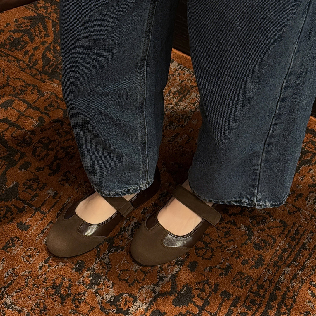 Damen Elegante Mary Jane Schuhe mit verstellbarem Riemen und weichem Leder EB