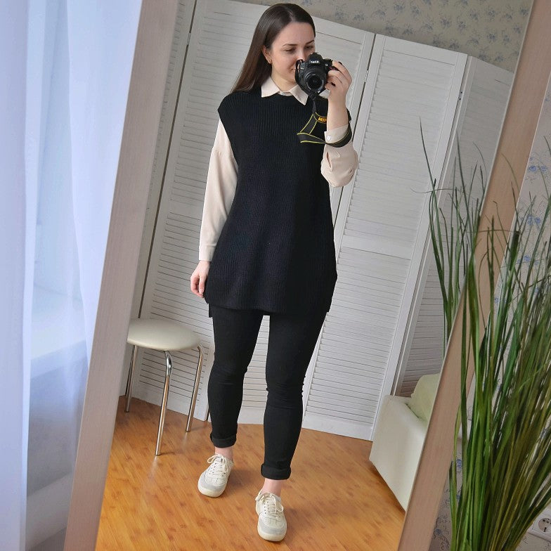 Damen Strickkleid mit modischem feinen Rippstrick und lässigem Schnitt EB