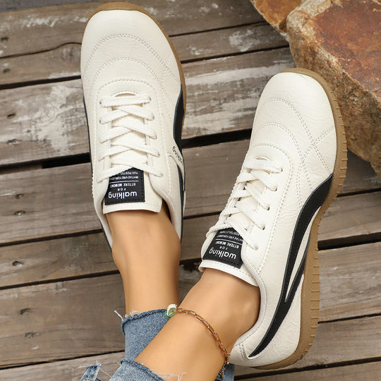 Damen Sneakers im klassisch-modernen Design mit atmungsaktiver Oberfläche EB