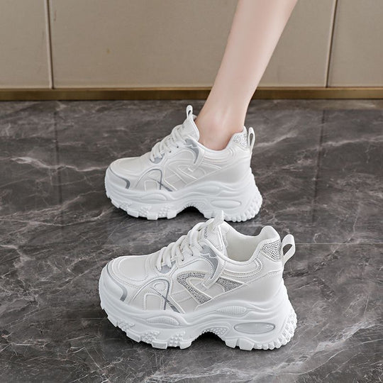 Damen Sportliche Plateau-Sneakers mit atmungsaktiver Mesh-Oberfläche und dämpfender Sohle EB